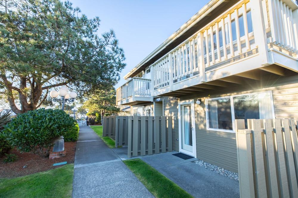 Best Western Inn At Face Rock Bandon Exterior photo