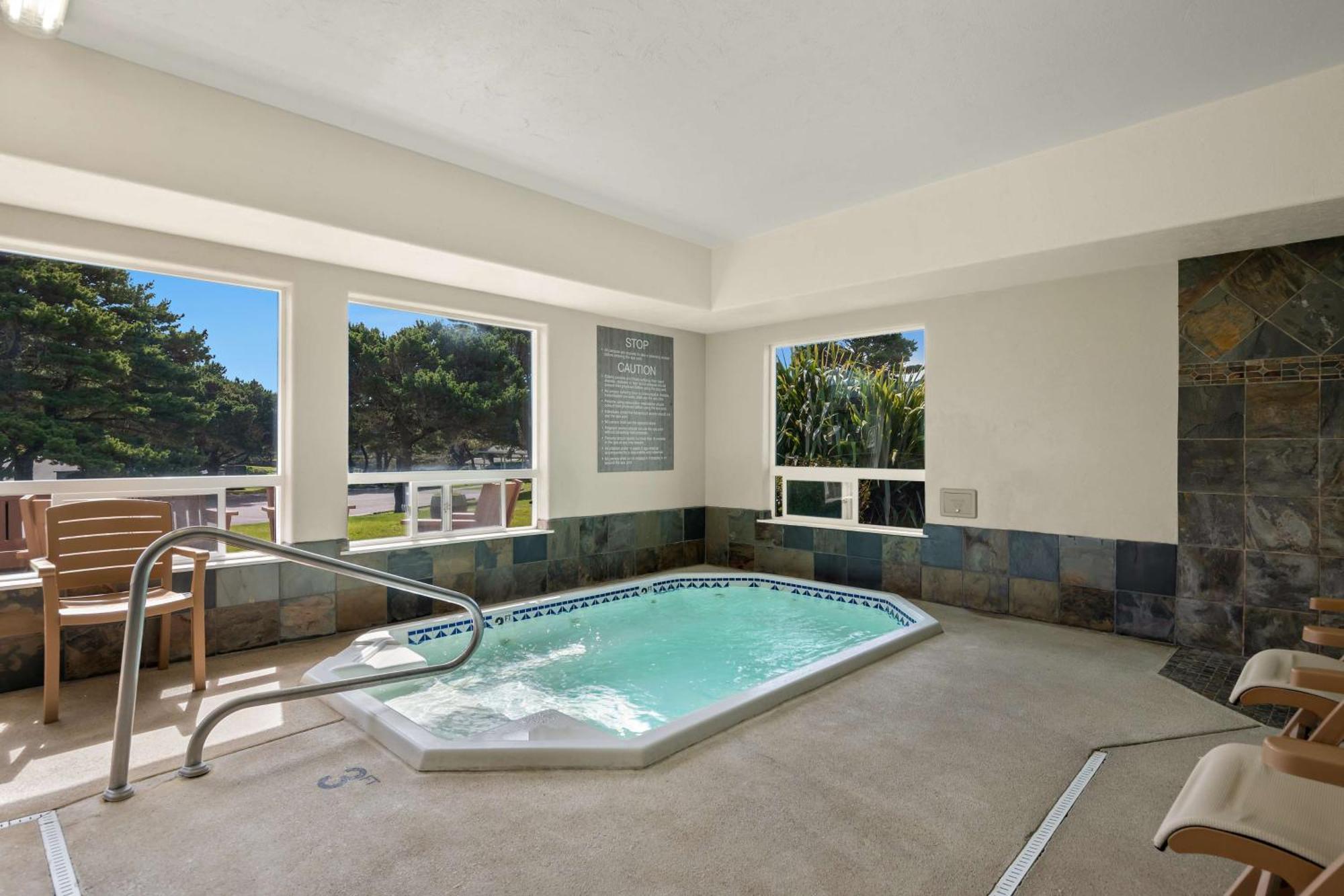Best Western Inn At Face Rock Bandon Exterior photo